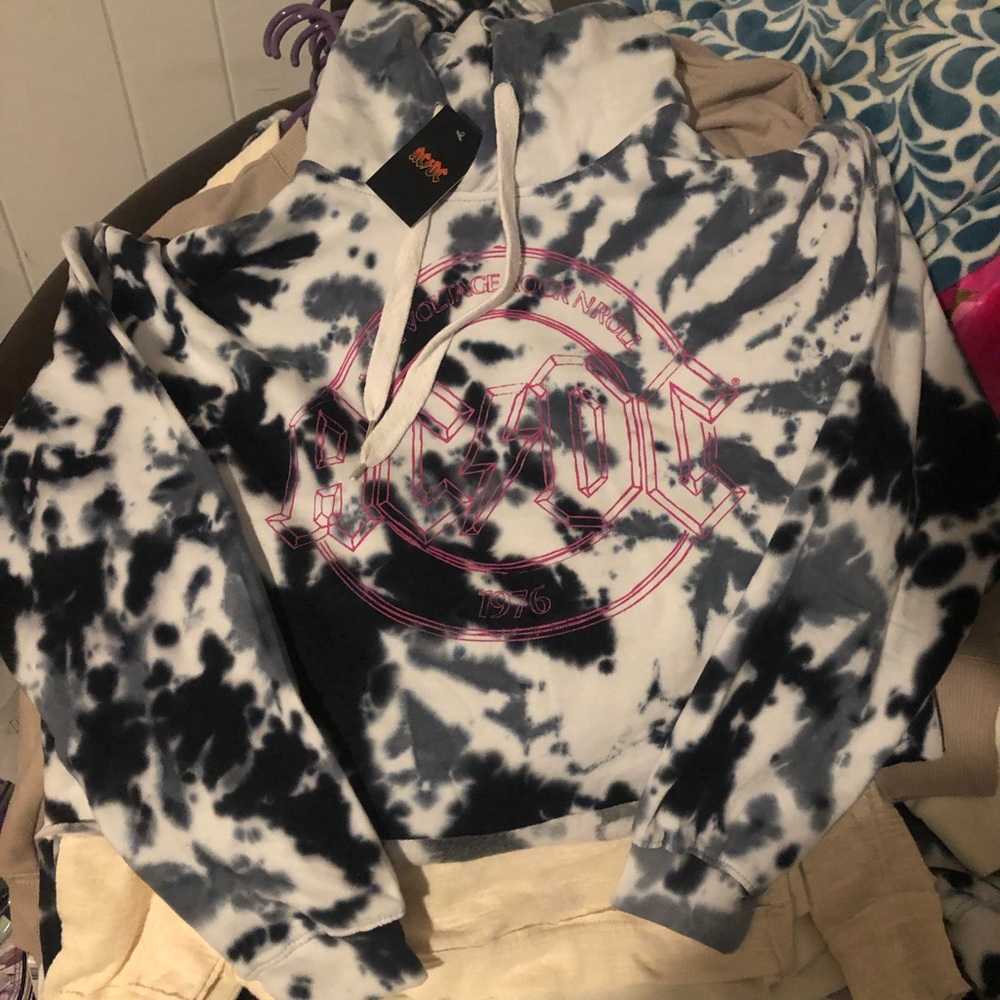 Bnwt AC/DC cropped tie dye hoodie size Large
